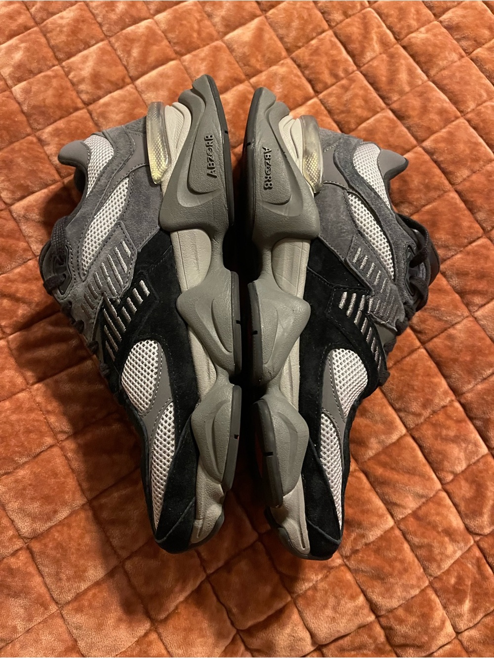 New Balance 9060 Grey & Black Sneakers size 10.5